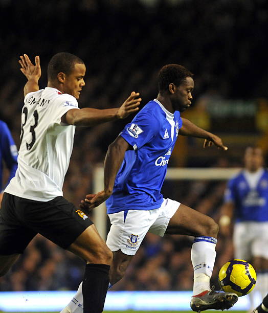 卡马拉和阿 卡马拉和阿