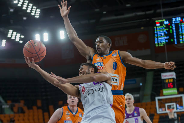 超越年龄的 超越年龄的