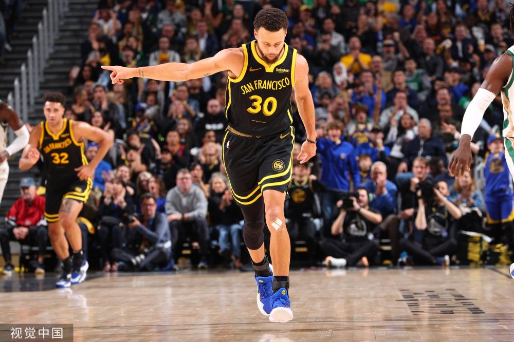 欧冠联赛中 欧冠联赛中